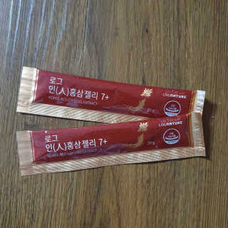 로그네이처 로그 인 홍삼젤리 7+ — 5점을 준 리뷰어가 2020년 5월 올린 사용 사진