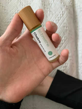 무니스튜디오 차크라 아로마 롤온 7종 10ml — 5점을 준 리뷰어가 2020년 5월 올린 사용 사진