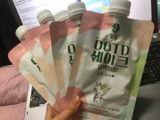 [꾸콤] 참참 OOTD쉐이크 담백한 일주일세트 50g x 5 — 5점을 준 리뷰어가 2020년 11월 올린 사용 사진