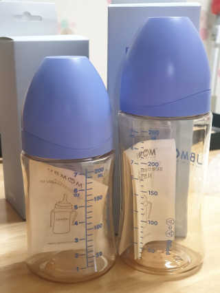 유비맘 PPSU 젖병 노꼭지_200ml_컬러 랜덤 발송 — 5점을 준 리뷰어가 2020년 7월 올린 사용 사진