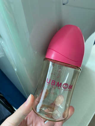 유비맘 PPSU 젖병 노꼭지_200ml_컬러 랜덤 발송 — 5점을 준 리뷰어가 2020년 9월 올린 사용 사진
