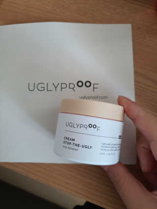 어글리프루프 크림 스탑디어글리 핑크모먼트 50ml — 5점을 준 리뷰어가 2020년 11월 올린 사용 사진