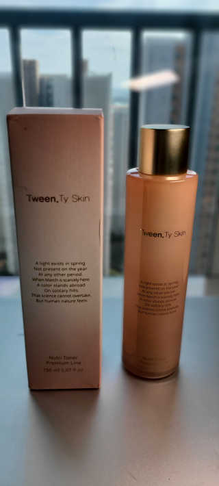 Tween.Ty Skin 트웬티스킨 뉴트리 토너 프리미엄 라인 — 5점을 준 리뷰어가 2020년 10월 올린 사용 사진