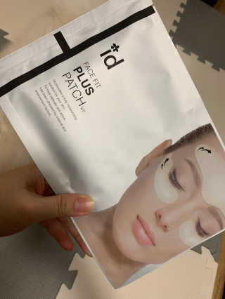 아이디플라코스메틱 아이디 페이스핏 플러스 패치 v2 — 5점을 준 리뷰어가 2020년 12월 올린 사용 사진