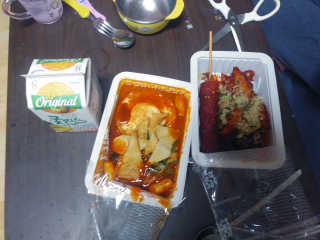 죠스떡볶이 [죠스푸드] 짜빠떡볶이+떡또그+범벅만두 신메뉴 3종 — 5점을 준 리뷰어가 2020년 4월 올린 사용 사진