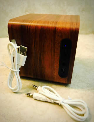 SEVIZ MINI10W 레트로 블루투스 스피커 — 4점을 준 리뷰어가 2020년 8월 올린 사용 사진