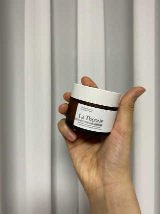 La Theorie Hydrating Ingredients | 하이드레이팅 인그레이디언츠 — 5점을 준 리뷰어가 2020년 5월 올린 사용 사진