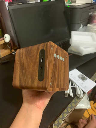 SEVIZ MINI10W 레트로 블루투스 스피커 — 3점을 준 리뷰어가 2020년 7월 올린 사용 사진