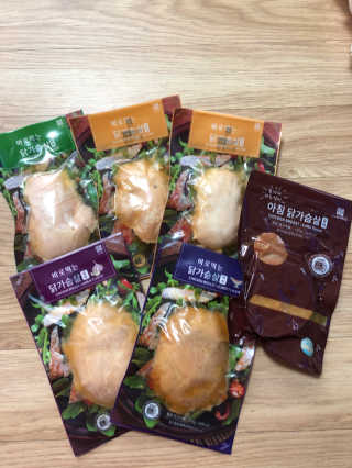 바로 먹는 아침 실온보관 닭가슴살 6종 — 4점을 준 리뷰어가 2020년 9월 올린 사용 사진
