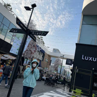 브랜디드라이프스타일코리아 행텐 헤리티지 후드 티셔츠 / 후드집업 — 5점을 준 리뷰어가 2020년 11월 올린 사용 사진