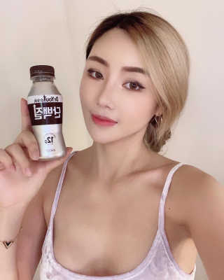 닥터유드링크 단백질 초코맛 and 바나나맛 — 4.5점을 준 리뷰어가 2020년 8월 올린 사용 사진