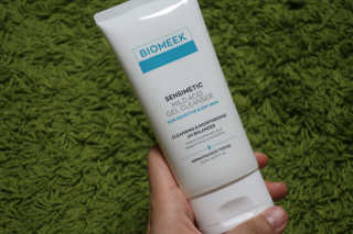 바이오믹 BIOMEEK SENSIMETIC MILD ACID CLEANSER — 5점을 준 리뷰어가 2020년 6월 올린 사용 사진