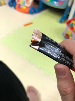 서울약사신협_투데이홍삼정플러스스틱_10g x 30포 — 5점을 준 리뷰어가 2020년 11월 올린 사용 사진