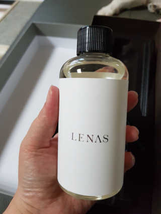레나스 프리미엄 아로마 디퓨저 200ml  [1SET] — 5점을 준 리뷰어가 2020년 7월 올린 사용 사진
