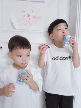 서울에프엔비 뽀로로가 좋아하는 튼튼우유 — 5점을 준 리뷰어가 2020년 9월 올린 사용 사진