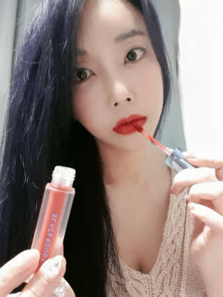 [블랙루즈] 에어 핏 벨벳 틴트 시즌6 5종 중 택1+랜덤1 — 5점을 준 리뷰어가 2020년 6월 올린 사용 사진