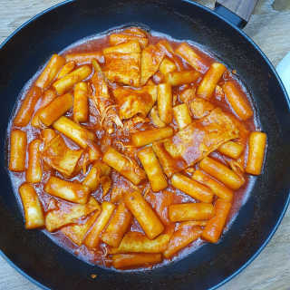 [심플리쿡]창화당떡볶이+모둠만두, 쫄면+굴림만두 SET — 5점을 준 리뷰어가 2020년 9월 올린 사용 사진