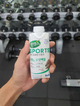 셀렉스스포츠 셀렉스 스포츠 드링크 초콜릿 _ 330ml x 12팩 — 4.5점을 준 리뷰어가 2020년 10월 올린 사용 사진