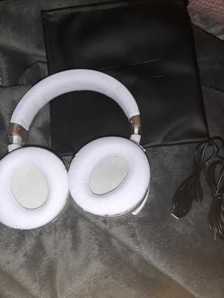SEVIZ Bluetooth Headphones 10 3color — 5점을 준 리뷰어가 2020년 8월 올린 사용 사진