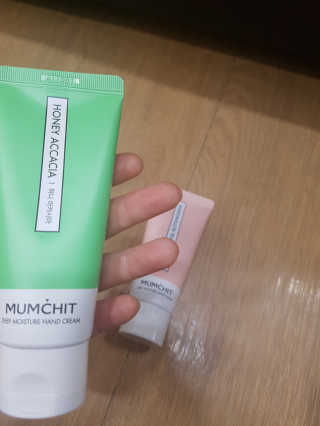 멈칫 딥모이스처 핸드크림, 세라마이드 바디크림 택1 — 4점을 준 리뷰어가 2020년 5월 올린 사용 사진