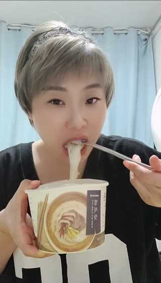 [네이처빌] 우리쌀로 만든 글루텐프리 컵쌀국수 — 5점을 준 리뷰어가 2020년 10월 올린 사용 사진