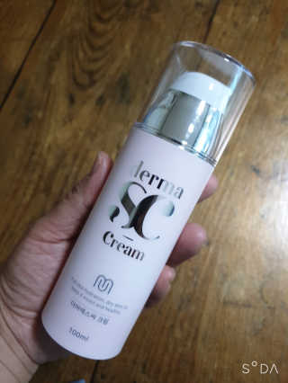 derma SC-Cream 더마에스씨 크림 100ml — 5점을 준 리뷰어가 2020년 5월 올린 사용 사진