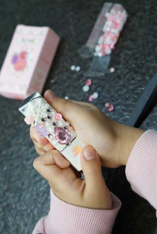 꼬메맘마 네이처 달리아핑크 립컬러 — 5점을 준 리뷰어가 2020년 4월 올린 사용 사진