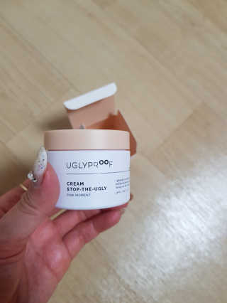 어글리프루프 크림 스탑디어글리 핑크모먼트 50ml — 5점을 준 리뷰어가 2020년 10월 올린 사용 사진