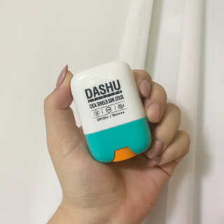 다슈코리아 다슈 솔루션 시카 쉴드 선스틱 — 5점을 준 리뷰어가 2020년 6월 올린 사용 사진
