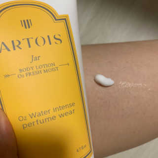아르투아 ARTOIS 꽃밭에 누운듯 은은한 꽃향기, 아르투아 자르 바디로션 — 5점을 준 리뷰어가 2020년 7월 올린 사용 사진