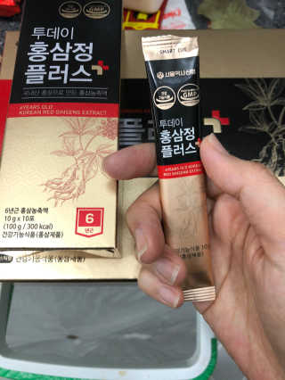 서울약사신협_투데이홍삼정플러스스틱_10g x 30포 — 5점을 준 리뷰어가 2020년 11월 올린 사용 사진