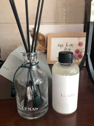 레나스 프리미엄 아로마 디퓨저 200ml  [1SET] — 5점을 준 리뷰어가 2020년 10월 올린 사용 사진