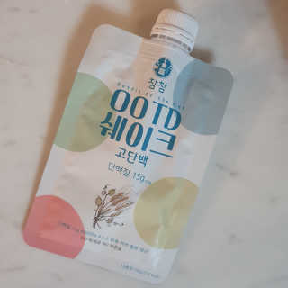 [꾸콤] 참참 OOTD쉐이크 고단백 일주일세트 50g x 5 — 5점을 준 리뷰어가 2020년 10월 올린 사용 사진