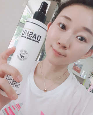 다슈코리아 다슈 포 맨 프리미엄 메가 홀드 슈퍼 스프레이 250ml — 5점을 준 리뷰어가 2020년 8월 올린 사용 사진