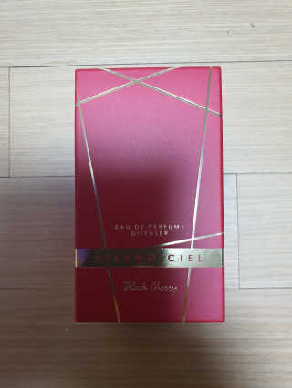 레드컨테이너 비에르노시엘 오 드 퍼퓸 디퓨저 블랙체리 — 4.5점을 준 리뷰어가 2020년 4월 올린 사용 사진