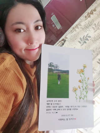 100가지 기념액자 — 5점을 준 리뷰어가 2020년 11월 올린 사용 사진