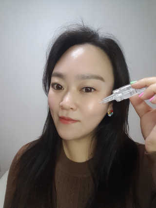 더마트로지 스컬테라 엑스퍼트 앰플 / 더마트로지 스킨 리프팅 스탬프 — 5점을 준 리뷰어가 2020년 12월 올린 사용 사진