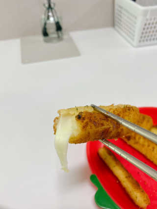 가치식탁 리얼치즈스틱, 리얼크림치즈볼 — 5점을 준 리뷰어가 2020년 8월 올린 사용 사진