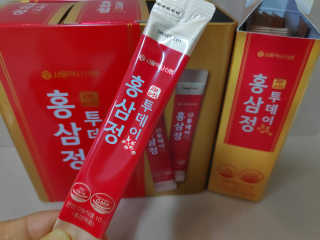서울약사신협_투데이홍삼정_틴케이스_10g x 30포 — 5점을 준 리뷰어가 2020년 7월 올린 사용 사진