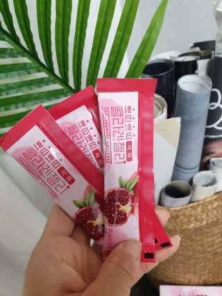 헬스업_쁘띠쁘띠석류콜라겐젤리_20g x 14포 — 5점을 준 리뷰어가 2020년 8월 올린 사용 사진