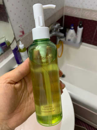 스킨큐어 산다화 순한 클렌징 동백 오일 200ml — 4점을 준 리뷰어가 2020년 4월 올린 사용 사진