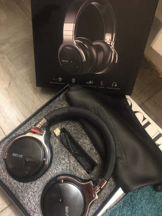 SEVIZ Bluetooth Headphones 10 3color — 5점을 준 리뷰어가 2020년 8월 올린 사용 사진