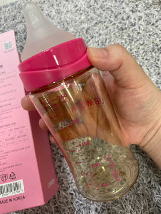 유비맘 PPSU 젖병 노꼭지_260ml_컬러 랜덤 발송 — 5점을 준 리뷰어가 2020년 10월 올린 사용 사진