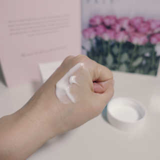 바르는콜라겐 하이온 제주바다보배 슬리핑마스크 100mL — 5점을 준 리뷰어가 2020년 6월 올린 사용 사진
