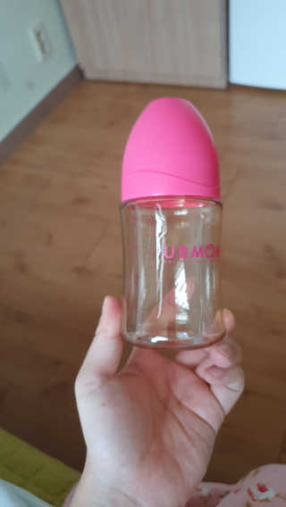 유비맘 PPSU 젖병 노꼭지_200ml_컬러 랜덤 발송 — 5점을 준 리뷰어가 2020년 7월 올린 사용 사진