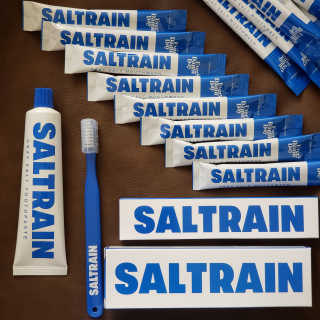 솔트레인 SALTRAIN 그레이 솔트 덴탈 케어 세트 — 5점을 준 리뷰어가 2020년 10월 올린 사용 사진