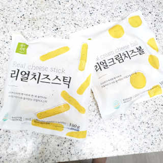 가치식탁 리얼치즈스틱, 리얼크림치즈볼 — 5점을 준 리뷰어가 2020년 9월 올린 사용 사진