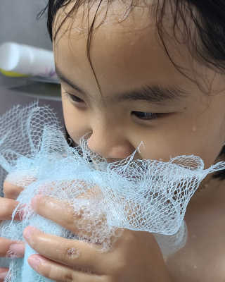 알게마린 해피피치 샤워젤 — 5점을 준 리뷰어가 2020년 7월 올린 사용 사진
