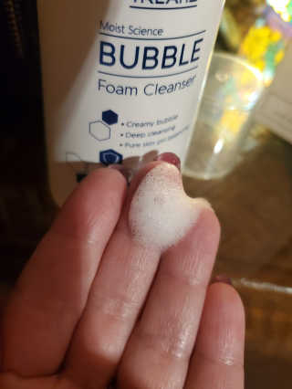 트리티스 [TREATIS] Bubble Foam Cleanser 200ml — 5점을 준 리뷰어가 2020년 10월 올린 사용 사진