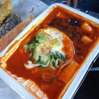 죠스떡볶이 [죠스푸드] 짜빠떡볶이+떡또그+범벅만두 신메뉴 3종 — 4점을 준 리뷰어가 2020년 4월 올린 사용 사진